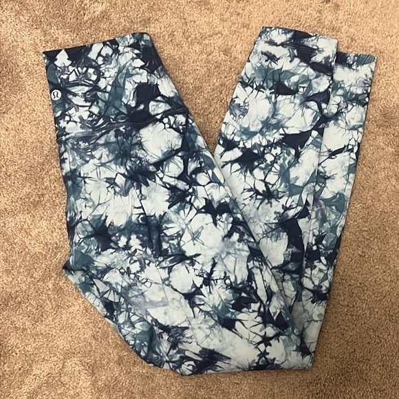 Lululemon Wunder Under Hi-Rise 7/8 Tight in  Shibori Blue Haze - size 2 - Picture 11 of 11